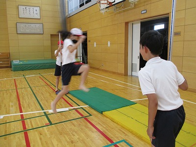 ７ ６ 今日のおつひ 半田市立乙川東小学校